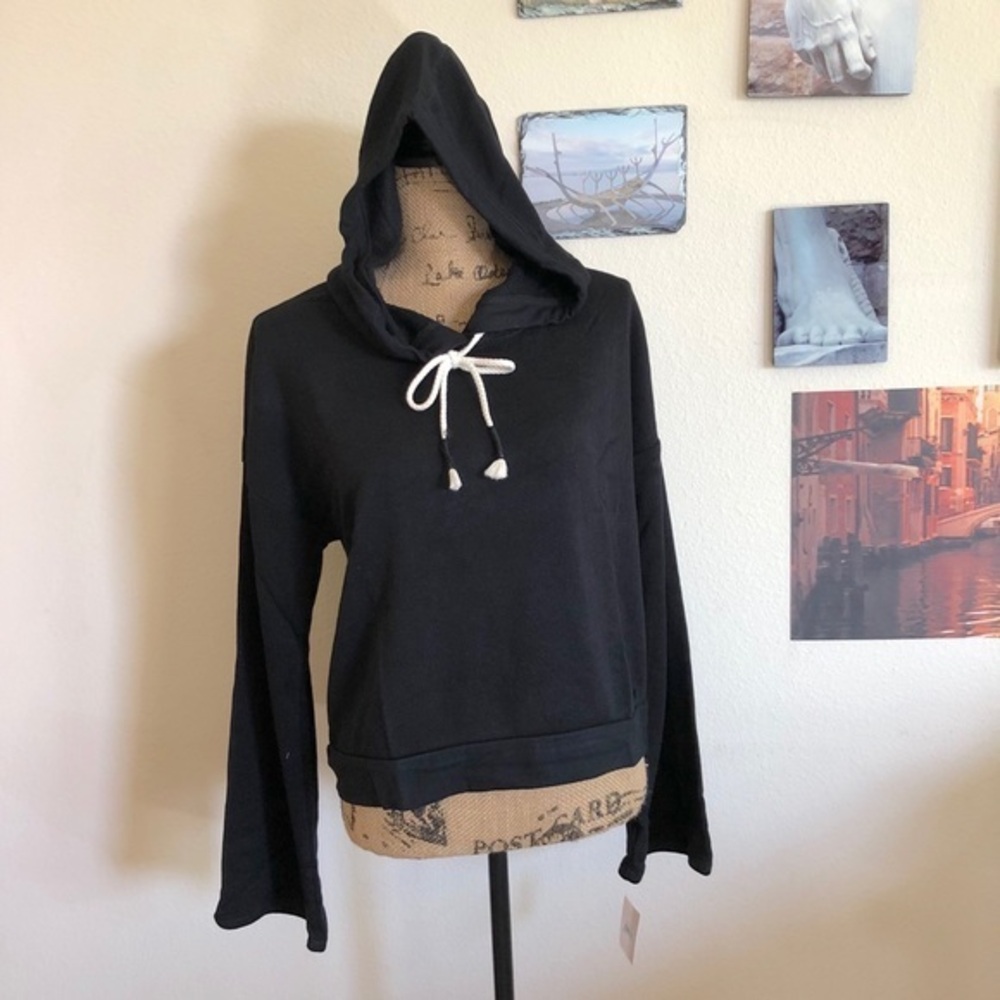 Make + Model black kimono sleeve hoodie, Sz. L